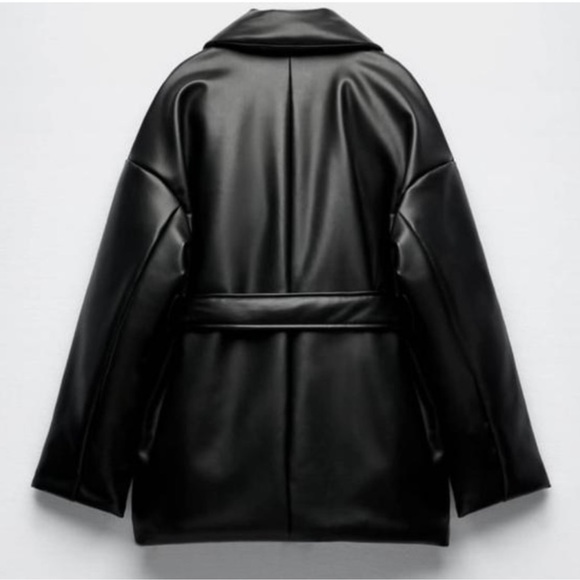 ZARA BLOGGER FAVORITE FAUX LEATHER
PUFFER COAT - Picture 9 of 10